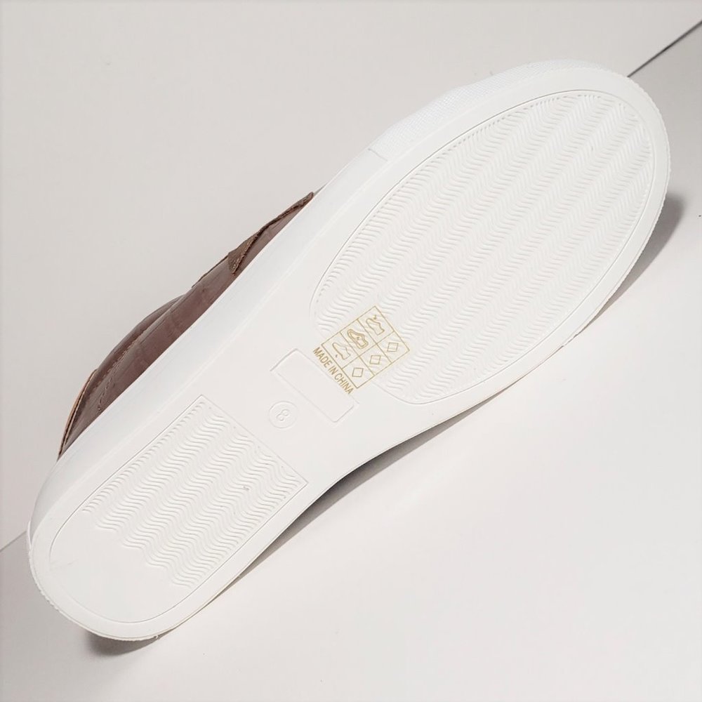 🏅HP🏅Brown & Copper Crocodile Texture Sneakers - Picture 6 of 7